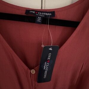 Pink  v-neck ruched waist short sleeve blouse NWT